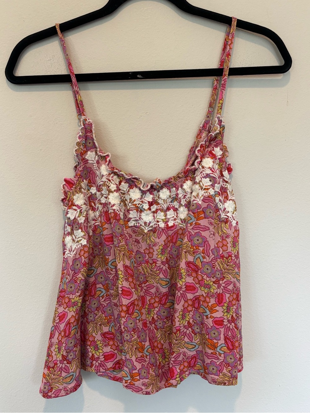NATURAL LIFE Pink Floral Lace-Trim Spaghetti Strap Camisole - Picture 1 of 4